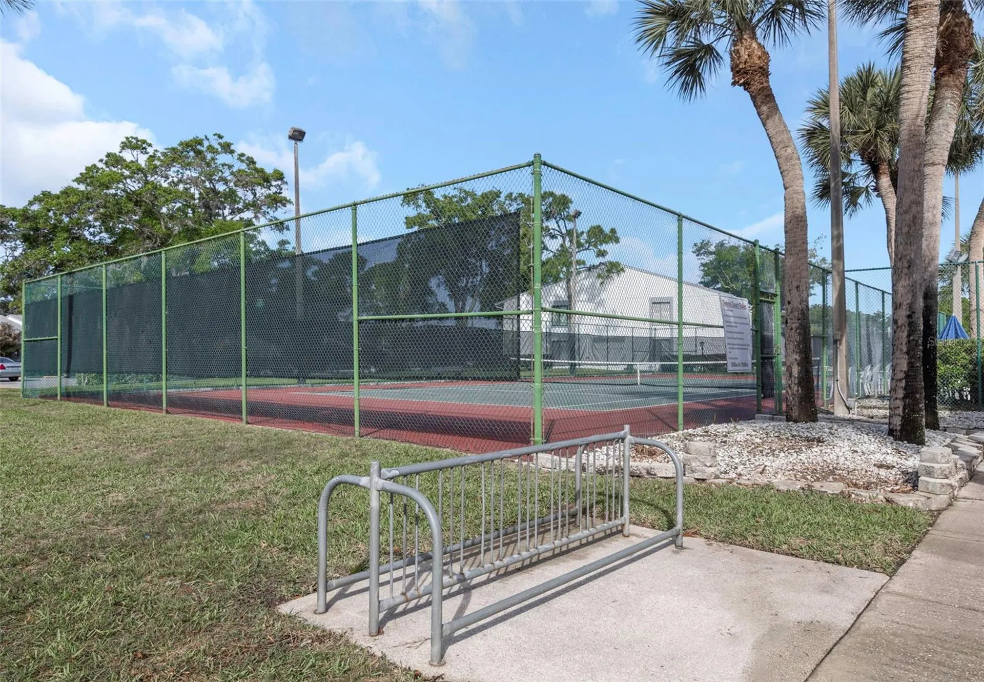 1281 Pine Ridge Circle E Tarpon Springs FL 34688