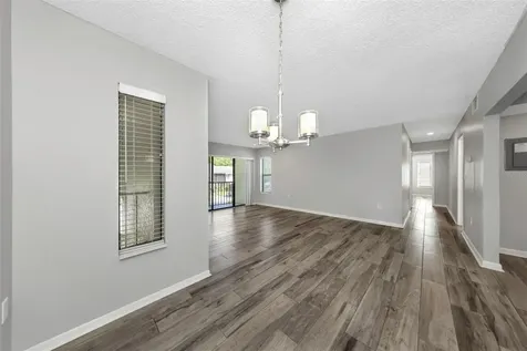1281 Pine Ridge Circle E Tarpon Springs FL 34688