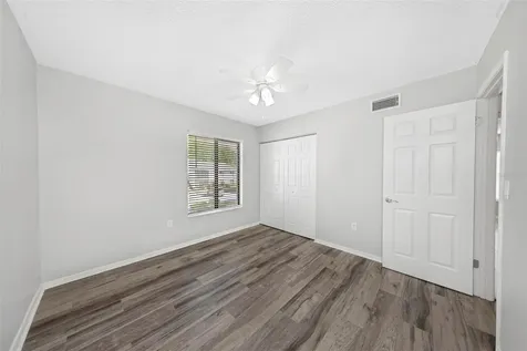 1281 Pine Ridge Circle E Tarpon Springs FL 34688