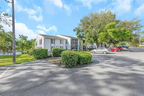 1281 Pine Ridge Circle E Tarpon Springs FL 34688