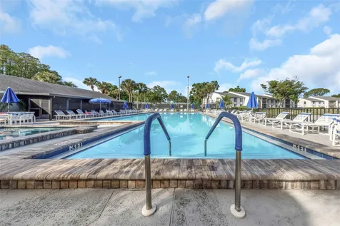 1281 Pine Ridge Circle E Tarpon Springs FL 34688