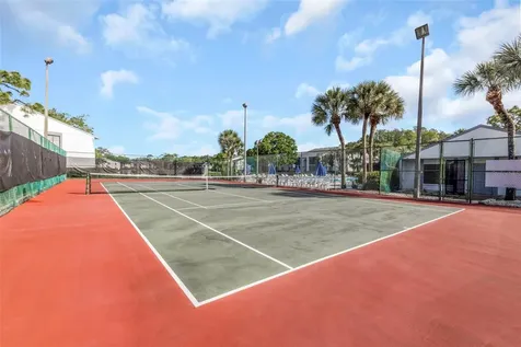 1281 Pine Ridge Circle E Tarpon Springs FL 34688