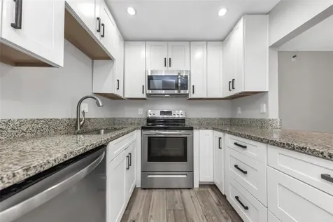 1281 Pine Ridge Circle E Tarpon Springs FL 34688