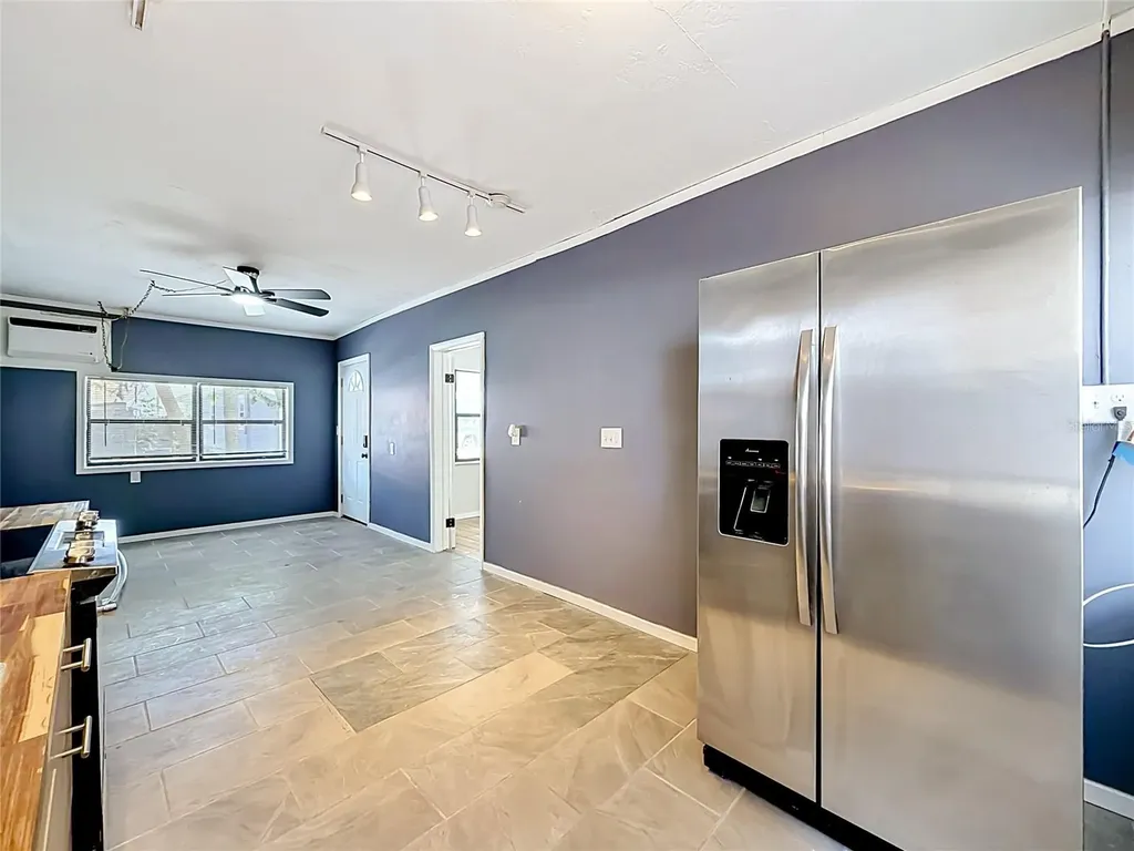 3120 Dupont Street S Gulfport FL 33707