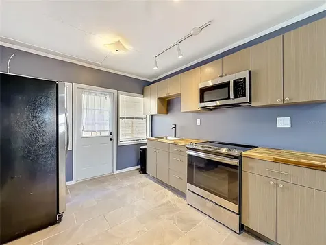 3120 Dupont Street S Gulfport FL 33707