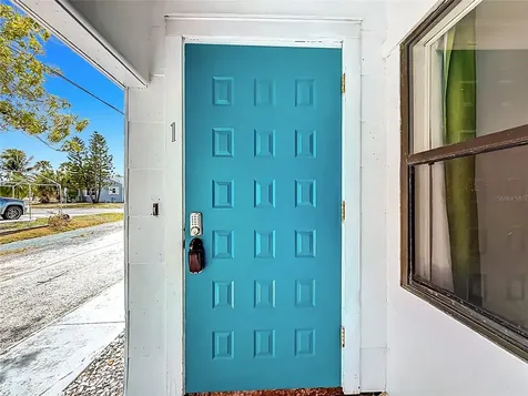 3120 Dupont Street S Gulfport FL 33707