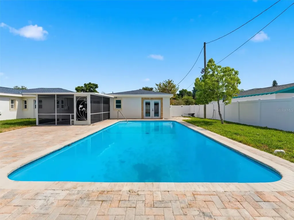 1242 Bermuda Street Clearwater FL 33755