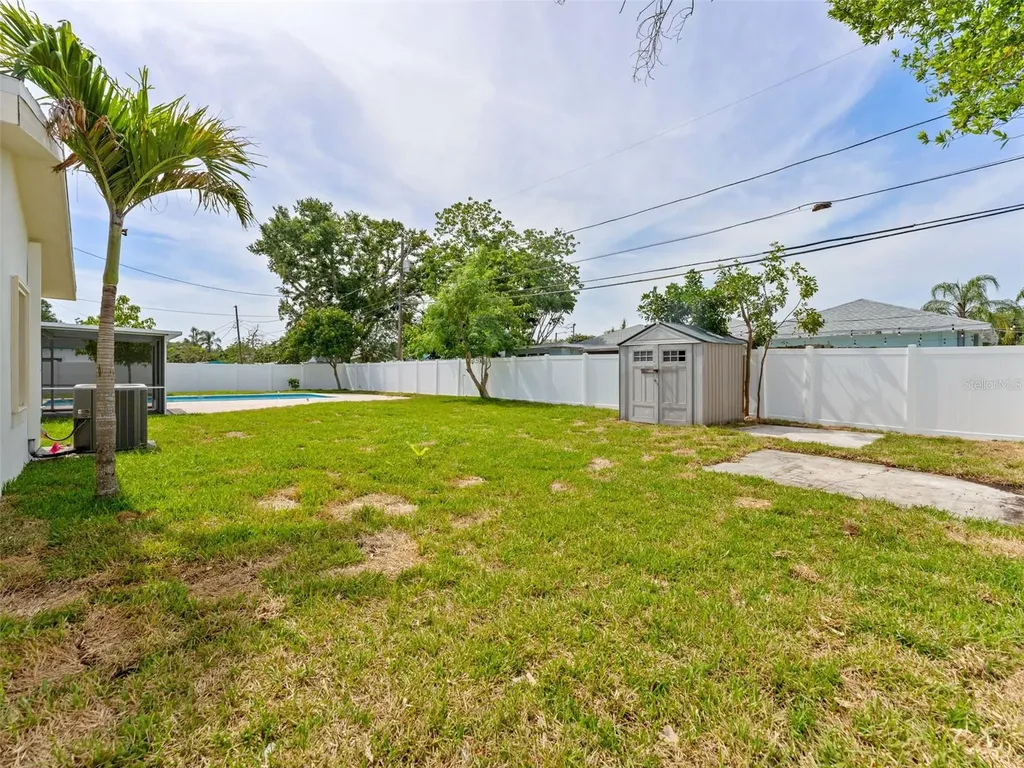 1242 Bermuda Street Clearwater FL 33755