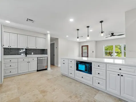 1242 Bermuda Street Clearwater FL 33755