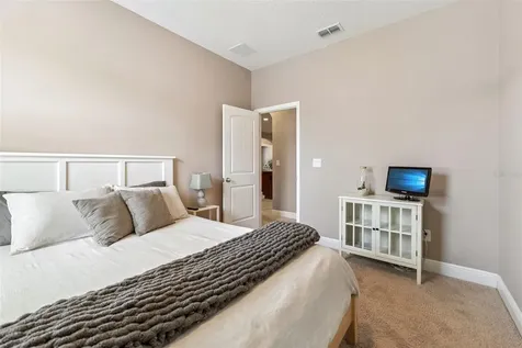 280 Magneta Loop Auburndale FL 33823