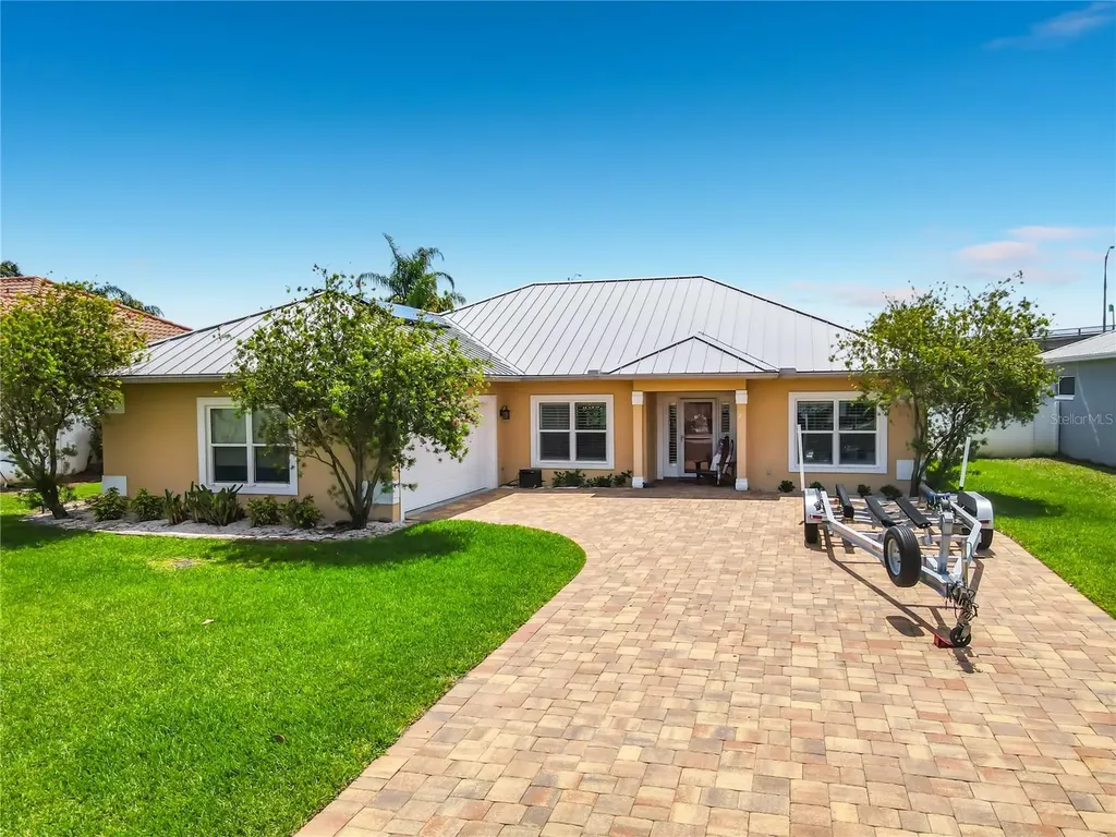 21 Richmond Drive New Smyrna Beach FL 32169