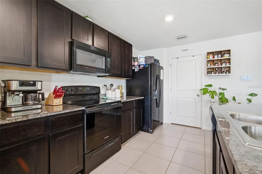 1103 Coastal Hammock Avenue Ruskin FL 33570
