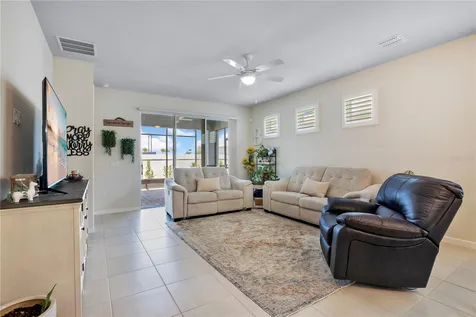15157 Aqua Sol Lane Winter Garden FL 34787
