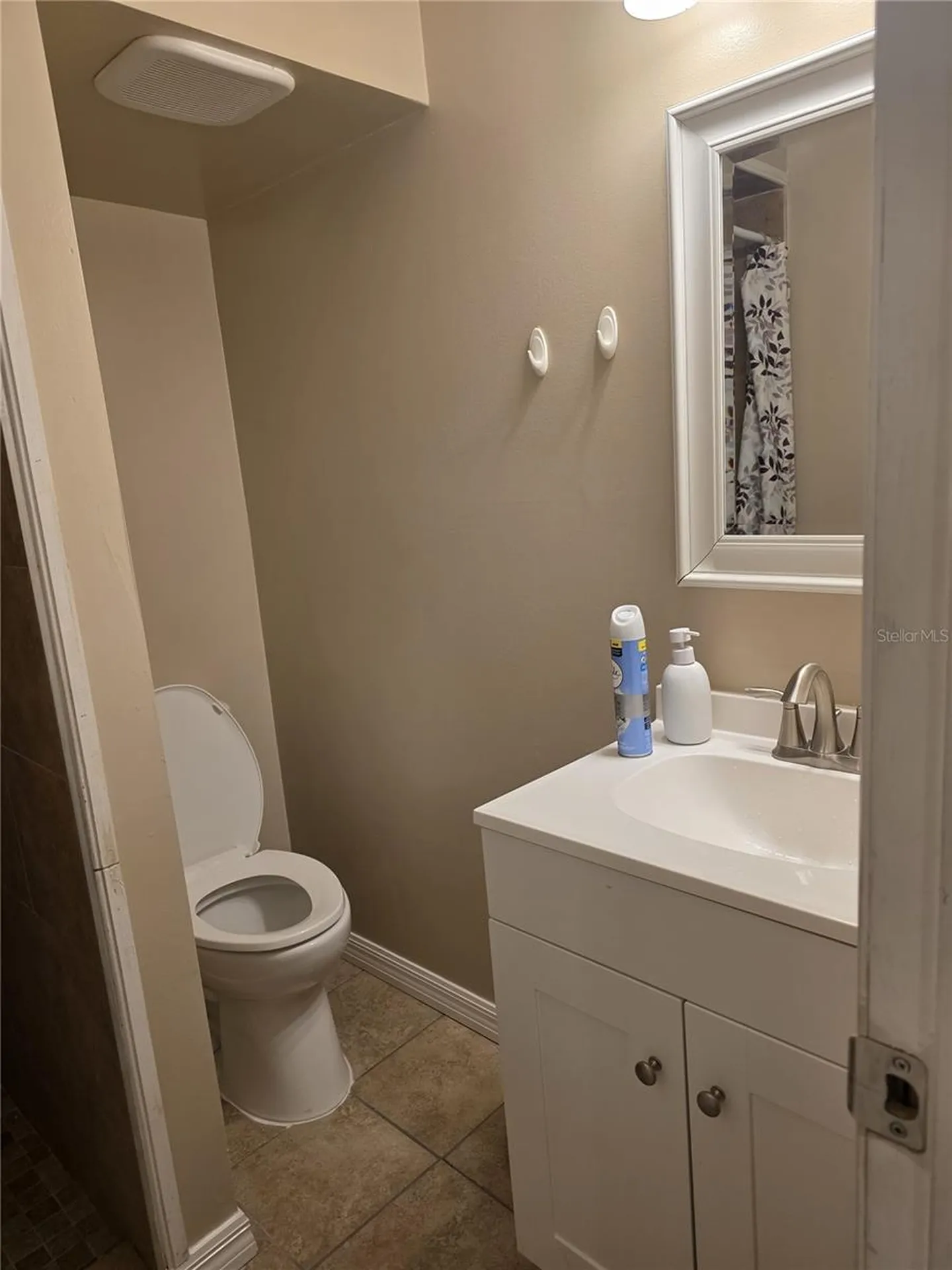 23737 Lake Avenue Sorrento FL 32776