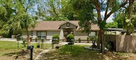 23737 Lake Avenue Sorrento FL 32776