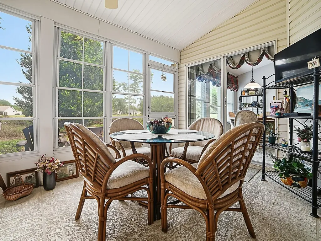 25069 Riverwalk Drive Leesburg FL 34748