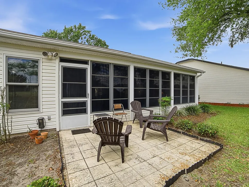 25069 Riverwalk Drive Leesburg FL 34748