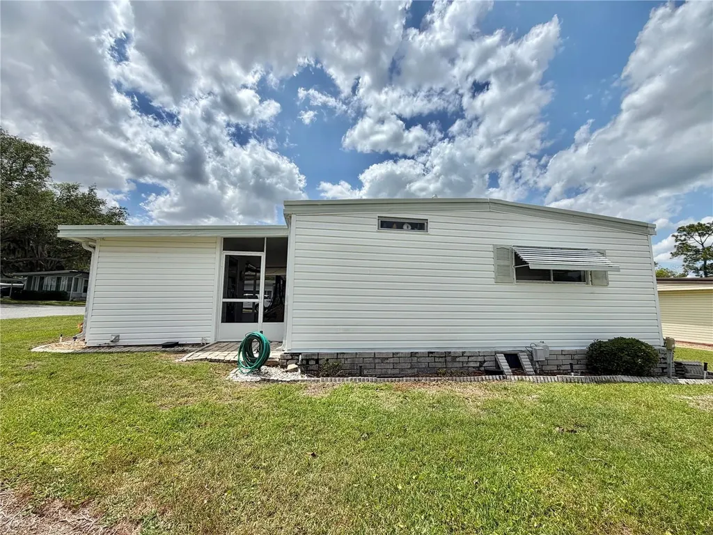 126 Chestnut Street Leesburg FL 34748