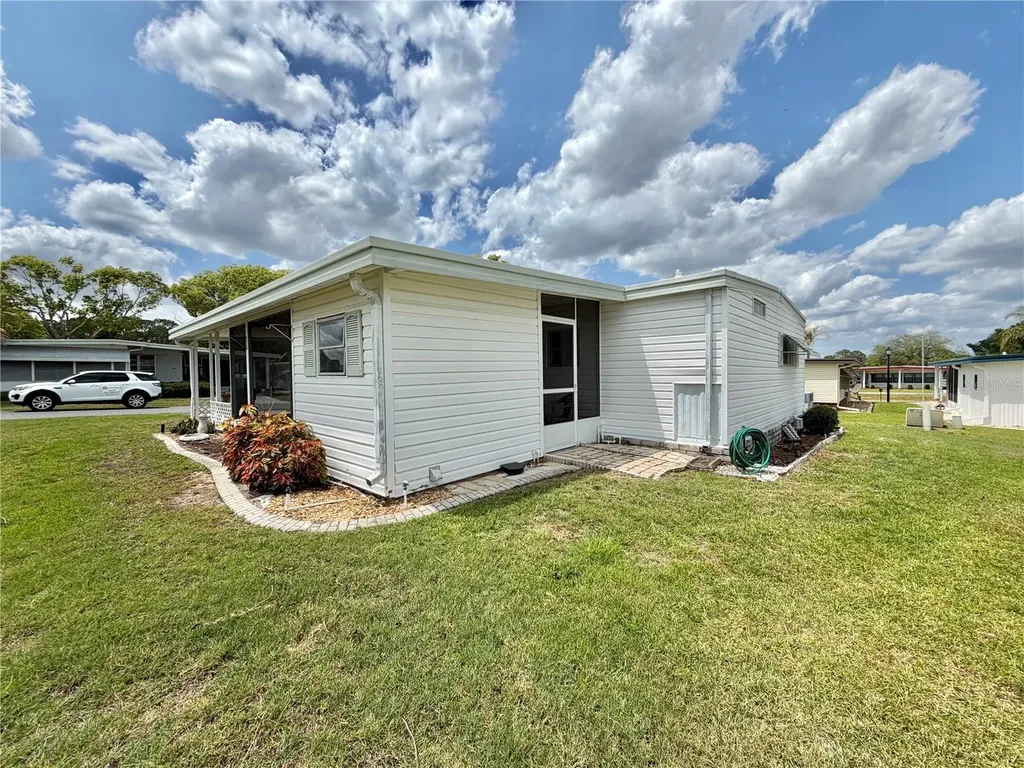126 Chestnut Street Leesburg FL 34748