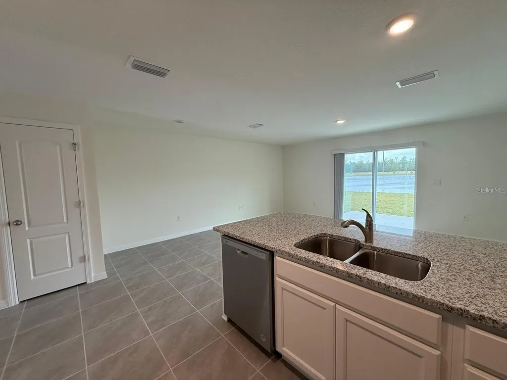 2926 Hammock Way, Bend Harmony FL 34773