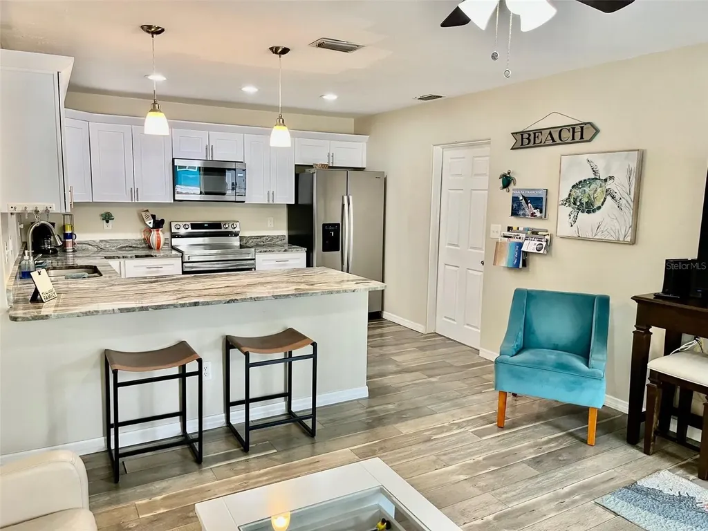 2475 47th Street S St Petersburg FL 33711