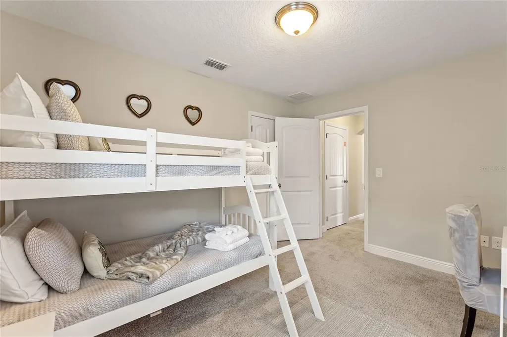 5368 Oakbourne Avenue Davenport FL 33837