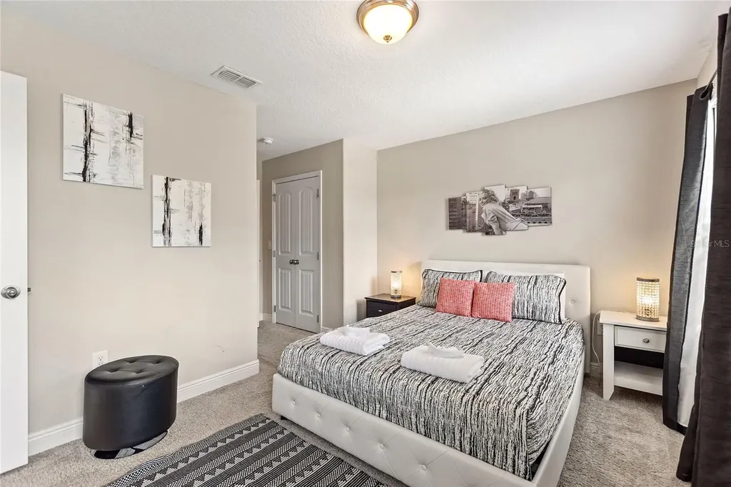 5368 Oakbourne Avenue Davenport FL 33837