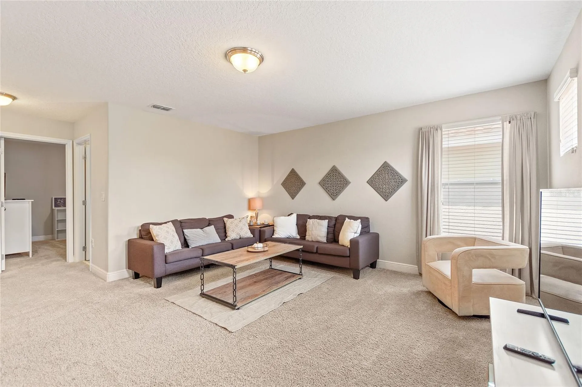 5368 Oakbourne Avenue Davenport FL 33837