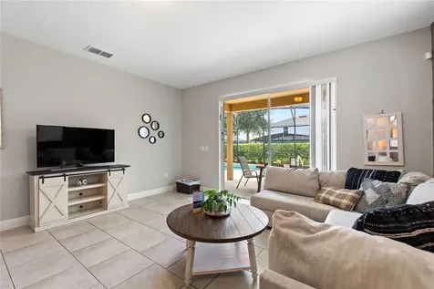 5368 Oakbourne Avenue Davenport FL 33837
