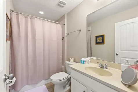 5368 Oakbourne Avenue Davenport FL 33837