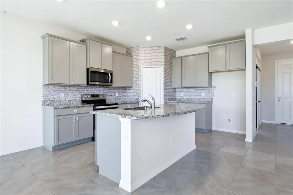 3813 Lively Coral Place Bradenton FL 34208