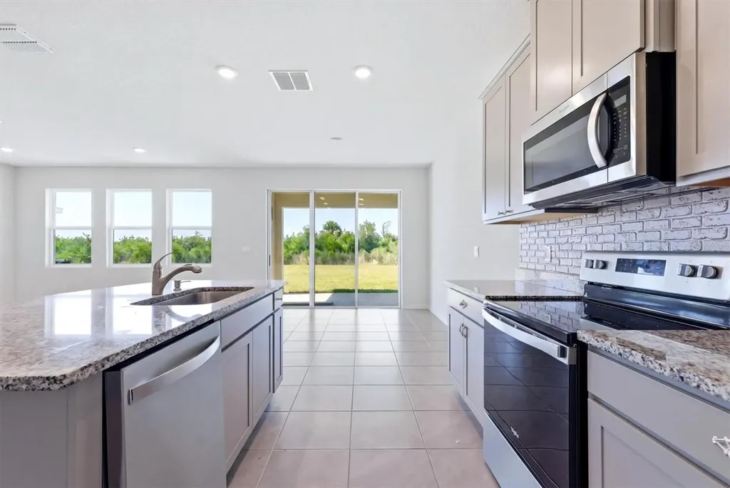 3813 Lively Coral Place Bradenton FL 34208