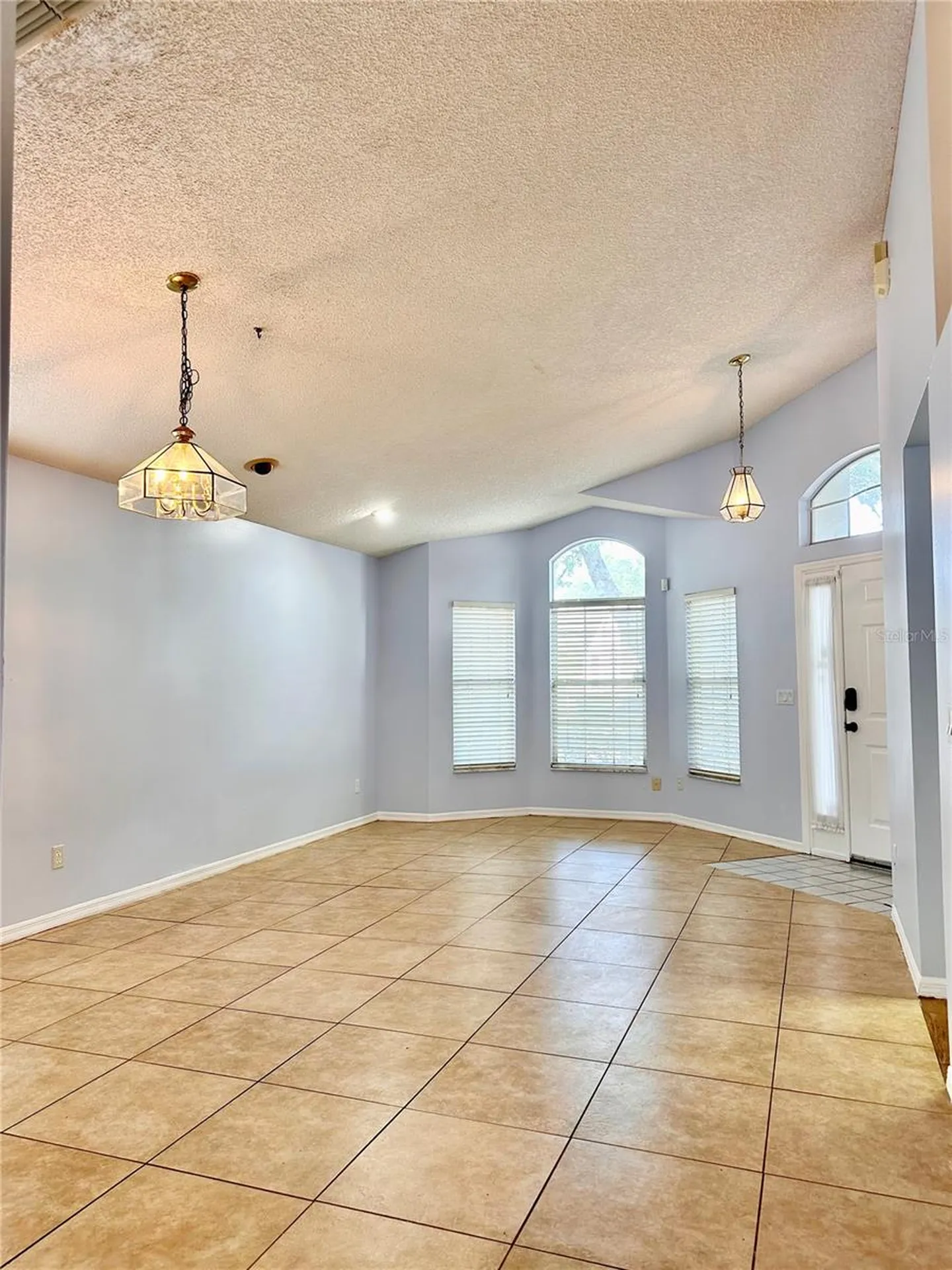 8214 Woodsworth Drive Orlando FL 32817