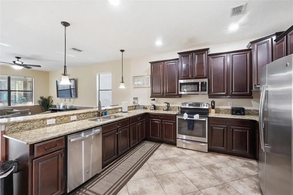 1414 Thunderbird Road Davenport FL 33896