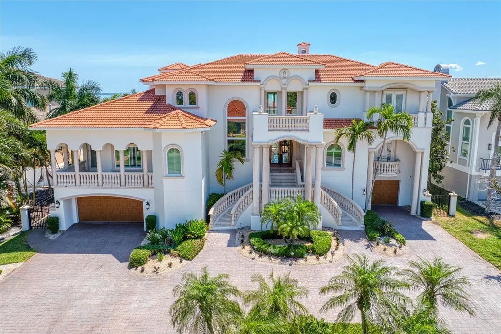611 1st Avenue S Tierra Verde FL 33715