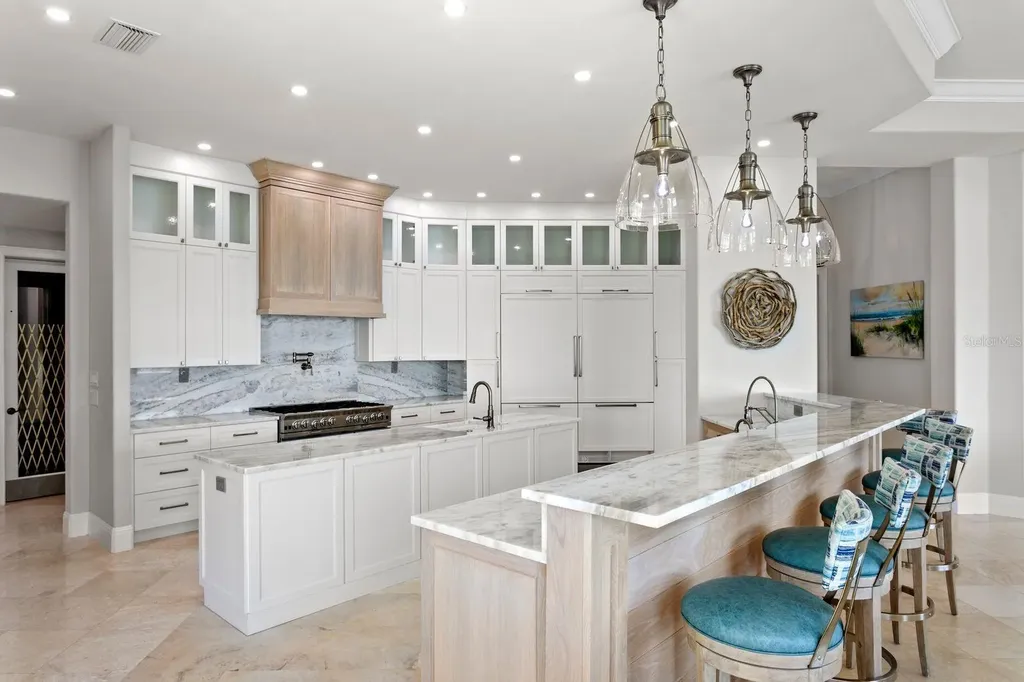 611 1st Avenue S Tierra Verde FL 33715