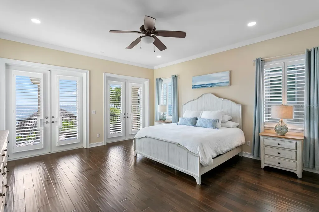 611 1st Avenue S Tierra Verde FL 33715