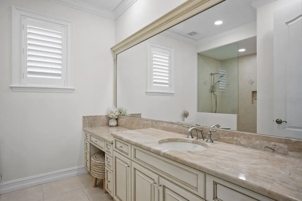 611 1st Avenue S Tierra Verde FL 33715
