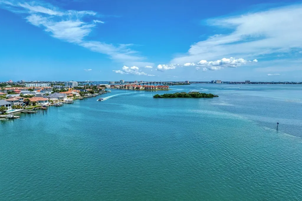 611 1st Avenue S Tierra Verde FL 33715
