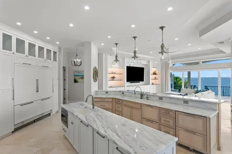 611 1st Avenue S Tierra Verde FL 33715