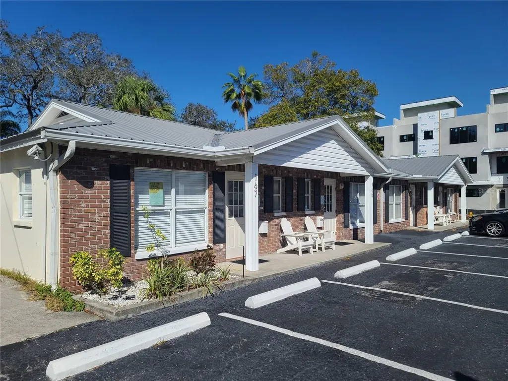 167 6th Street SW Largo FL 33770
