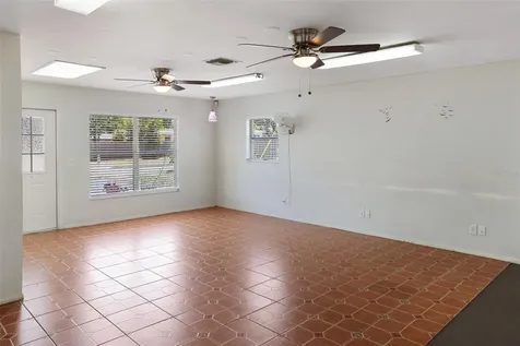 167 6th Street SW Largo FL 33770
