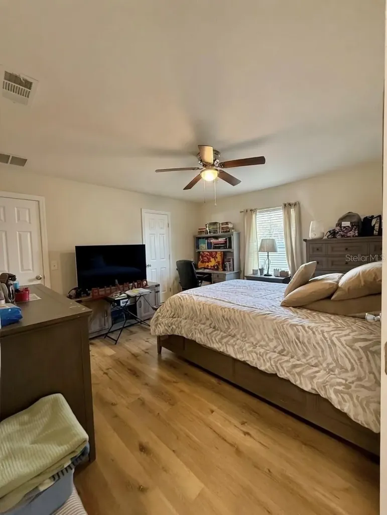 313 Oak Street Auburndale FL 33823