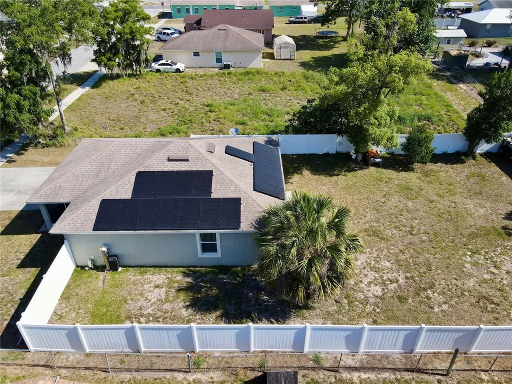 313 Oak Street Auburndale FL 33823