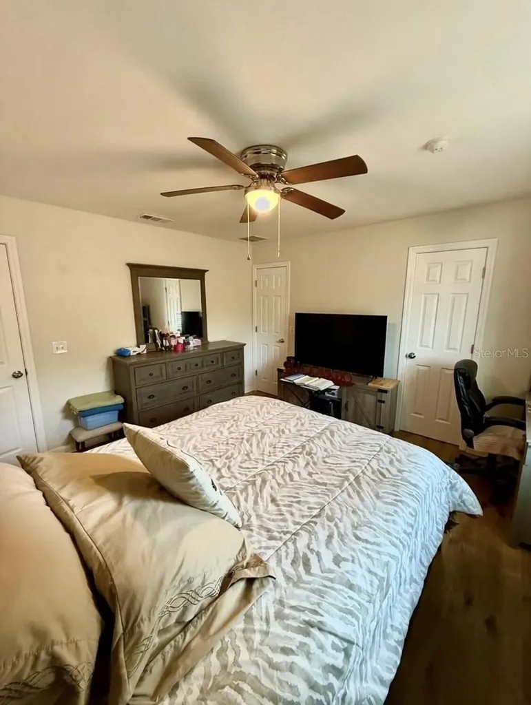 313 Oak Street Auburndale FL 33823