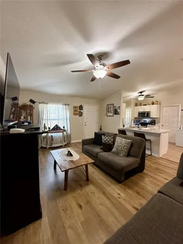 313 Oak Street Auburndale FL 33823