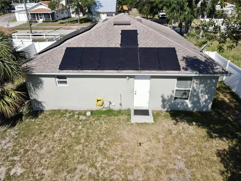 313 Oak Street Auburndale FL 33823