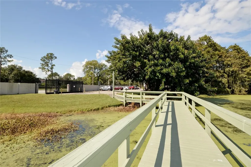 4575 S Texas Avenue Orlando FL 32839
