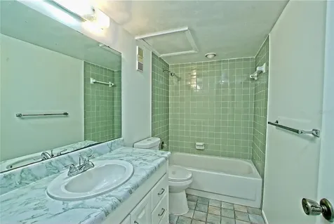 4575 S Texas Avenue Orlando FL 32839