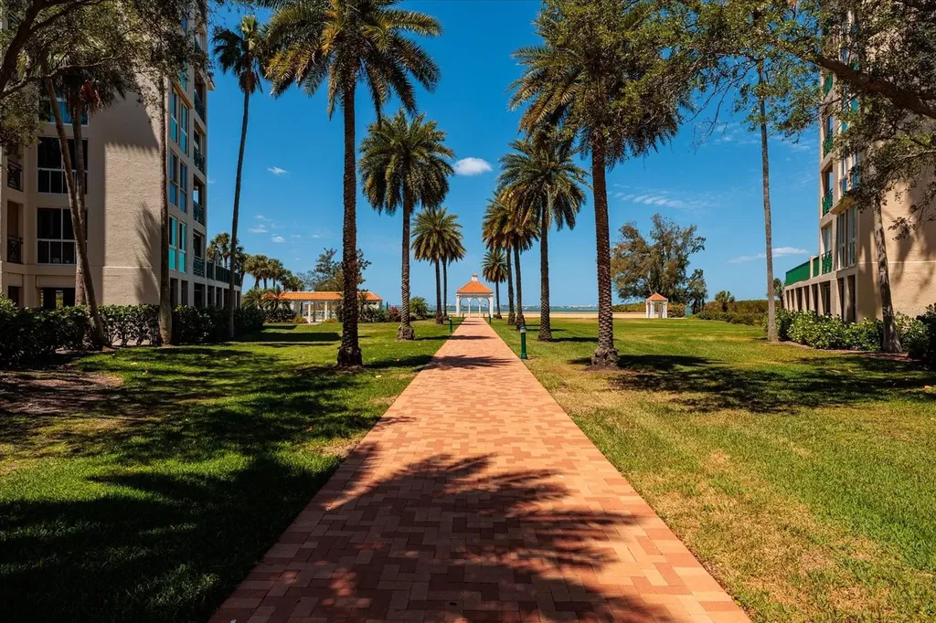 4801 Osprey Drive S St Petersburg FL 33711